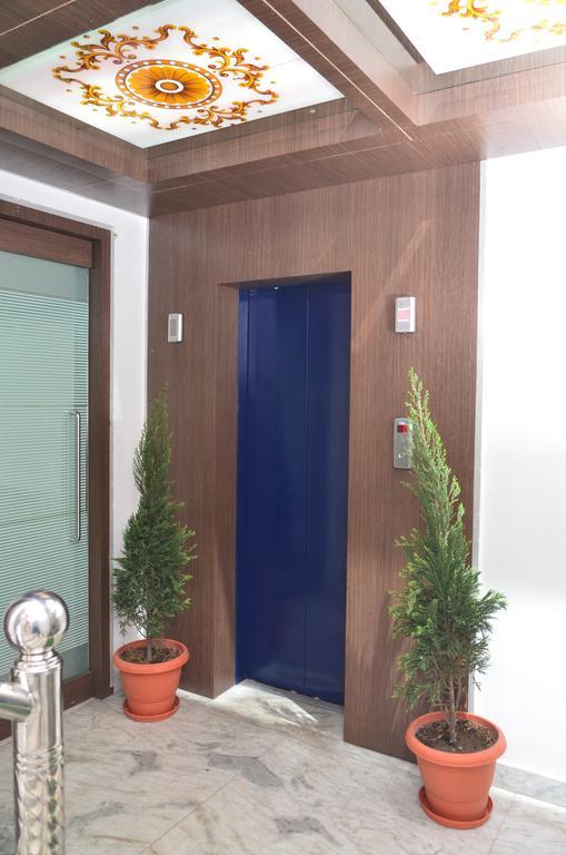 Hotel Amaravati Siliguri Extérieur photo
